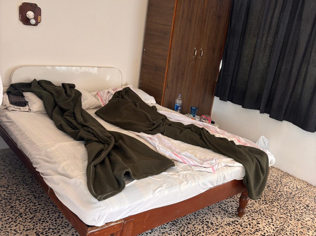 Gaffino's Beach Resort主图