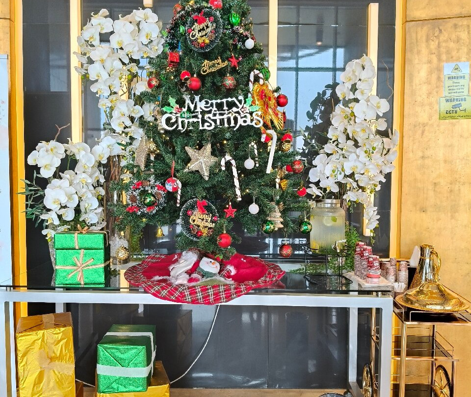 The Avenue Hotel主图