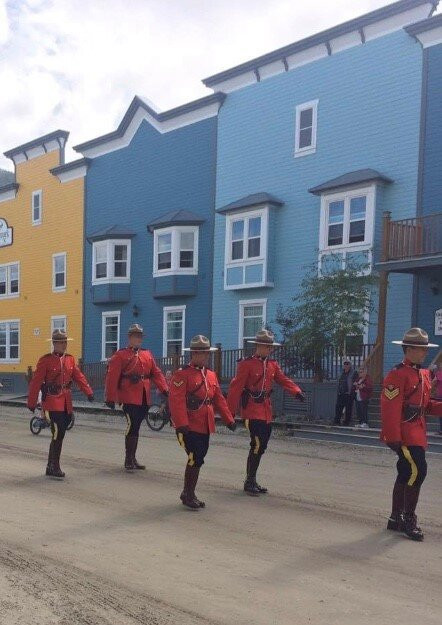 Holland America Dawson City Inn主图