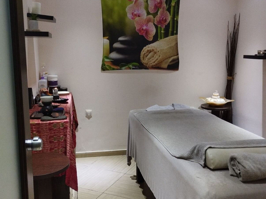 墨尔萨吉温泉酒店主图