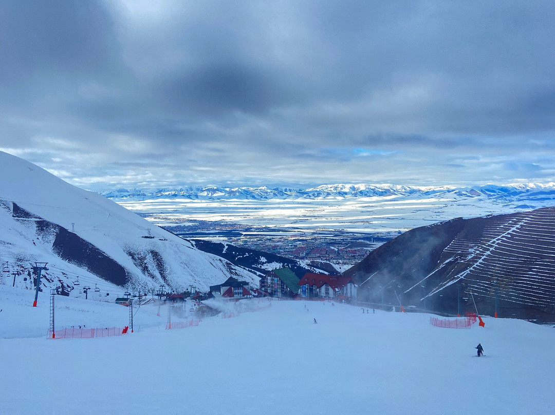 Palan Otel Ski & Convention主图
