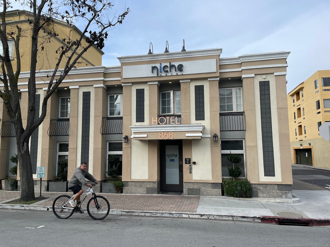 太平洋欧洲酒店主图