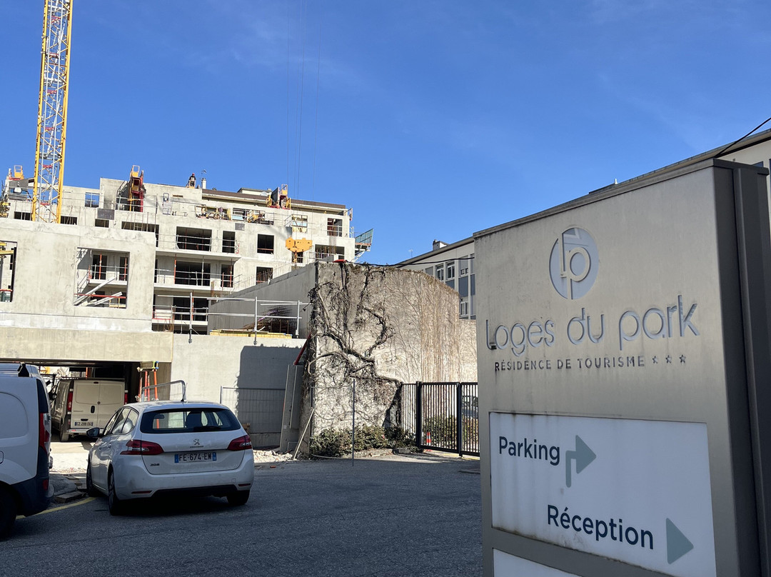 花园门廊酒店主图