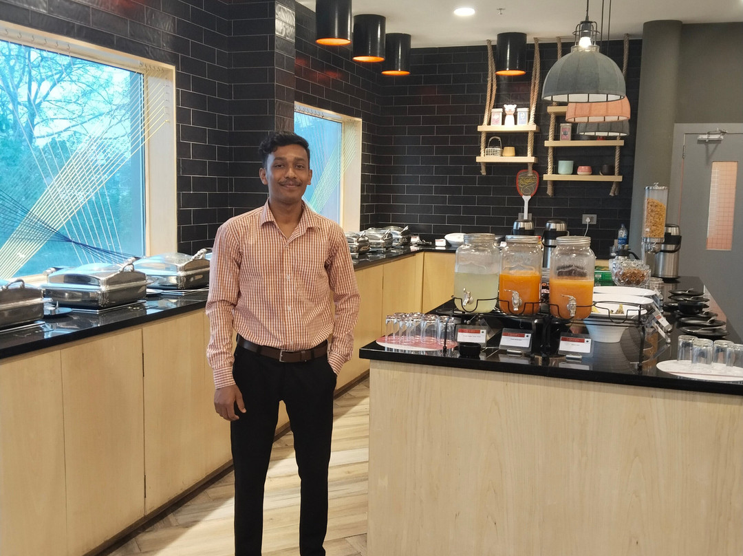 姜阿加尔塔拉旅馆主图