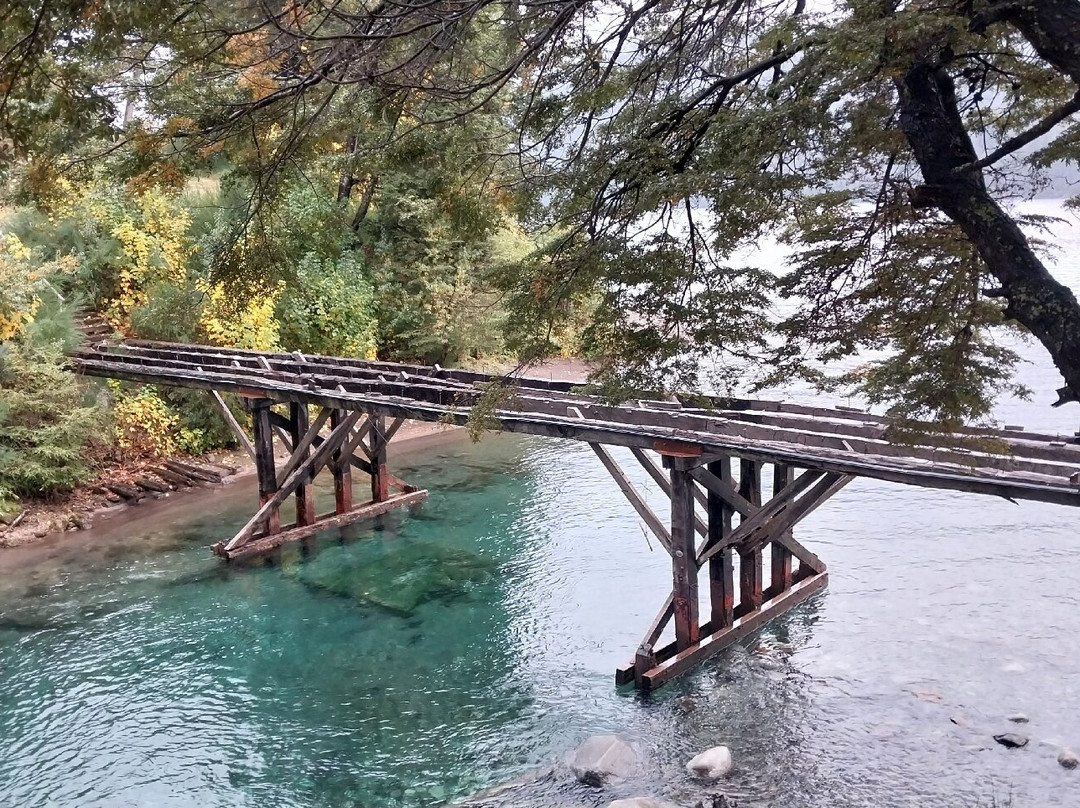 Rio Correntoso-安哥斯度拉村必去景点