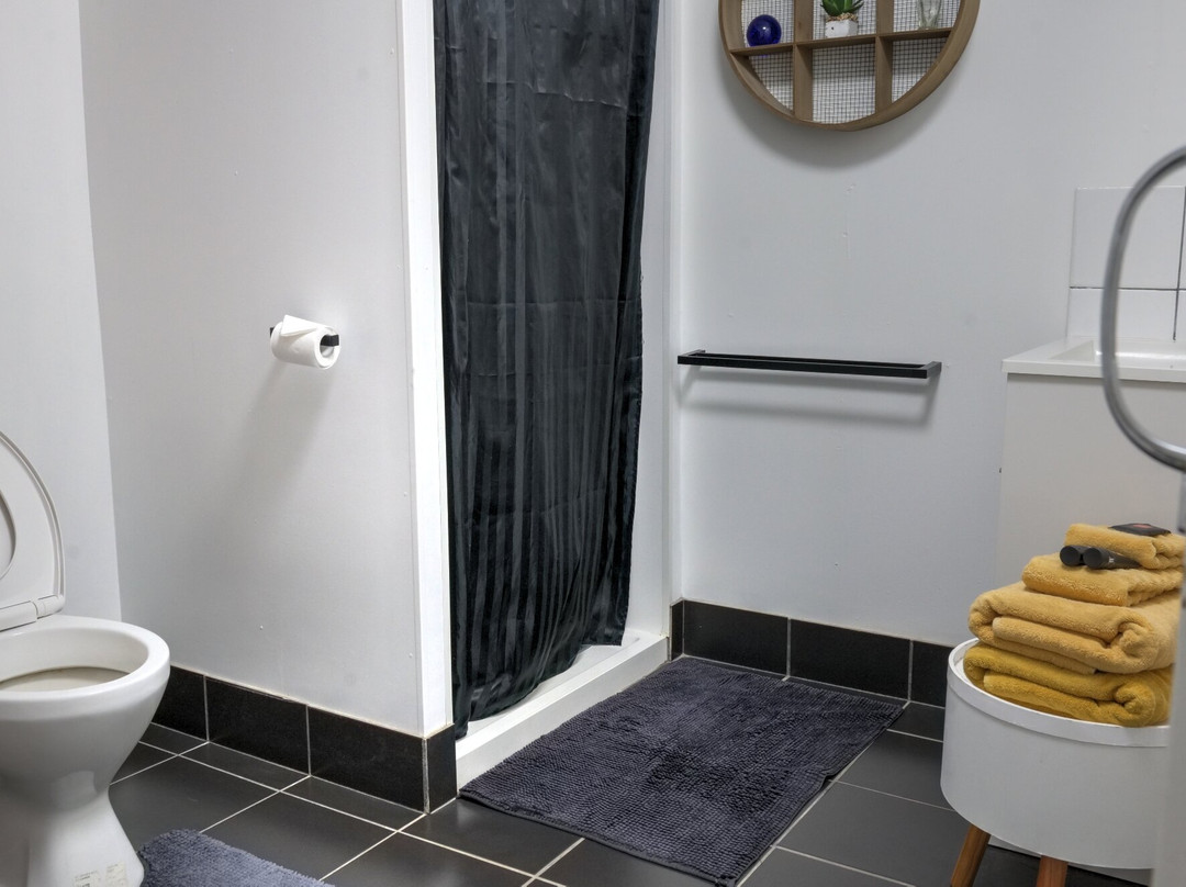 Cottage on Cork主图