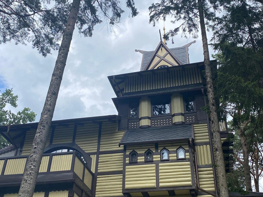 Okhotnichiy Domik-斯韦特洛戈尔斯克必去景点