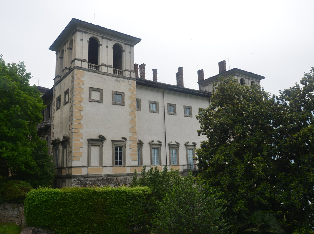 Palazzo Gallio-格拉韦多纳必去景点