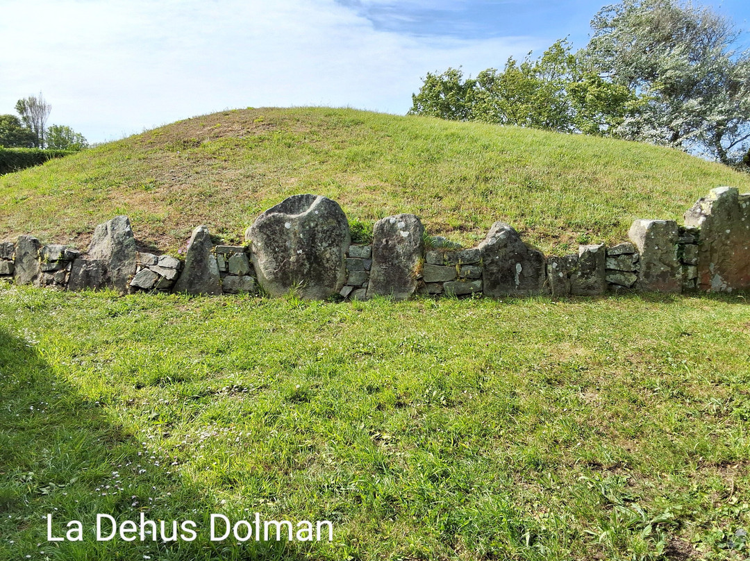 Dehus Dolmen-Vale必去景点