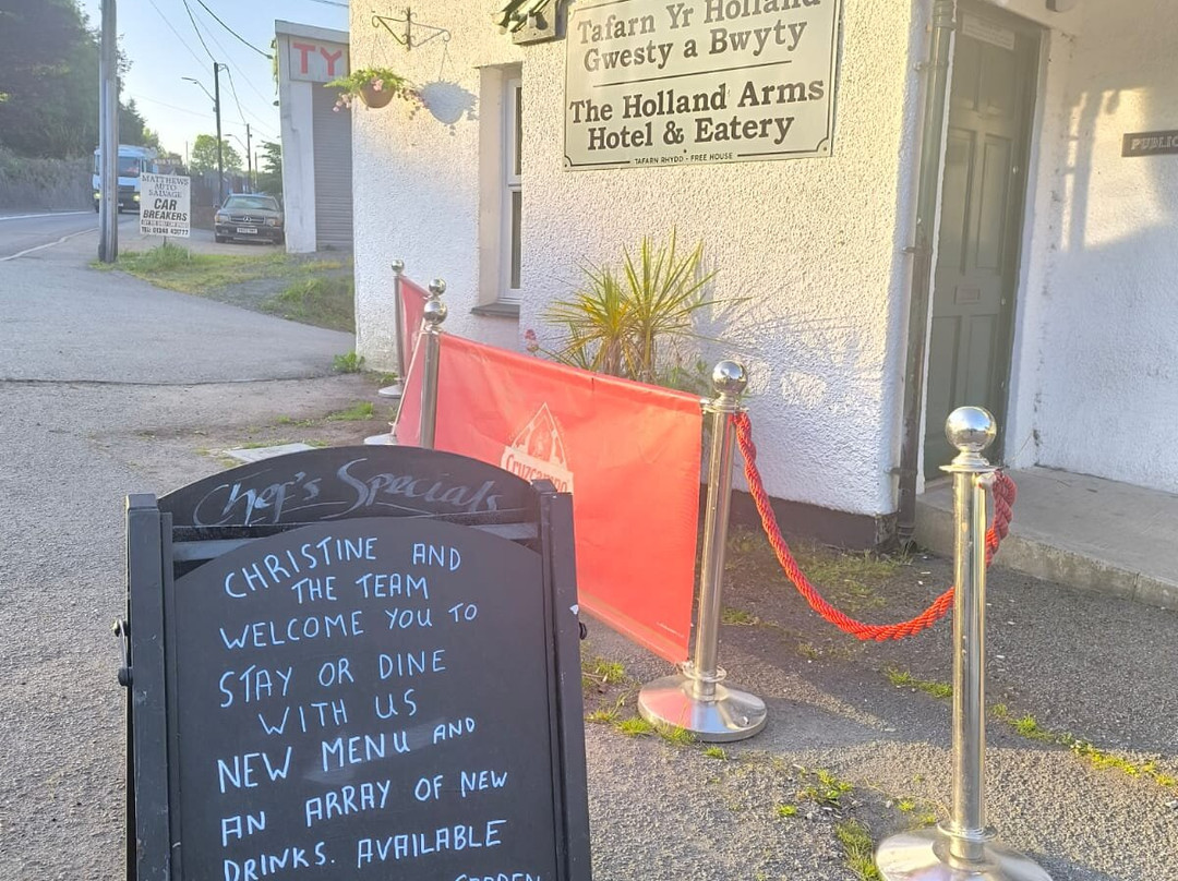 Holland Arms Hotel主图