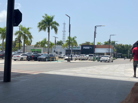 San Juan Shopping Center-蓬塔卡纳必去景点