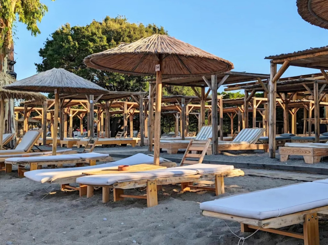 Dibidabo Beach Bar-Livanates必去景点