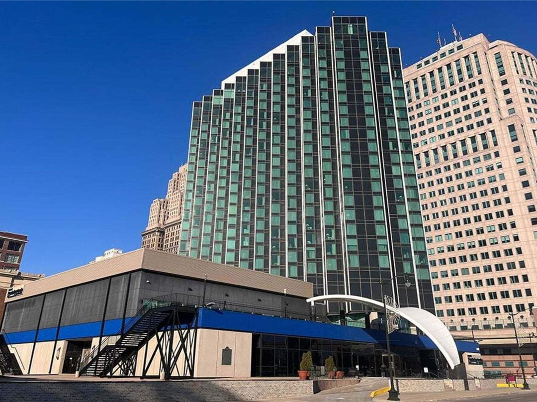 底特律市中心河畔皇冠假日酒店