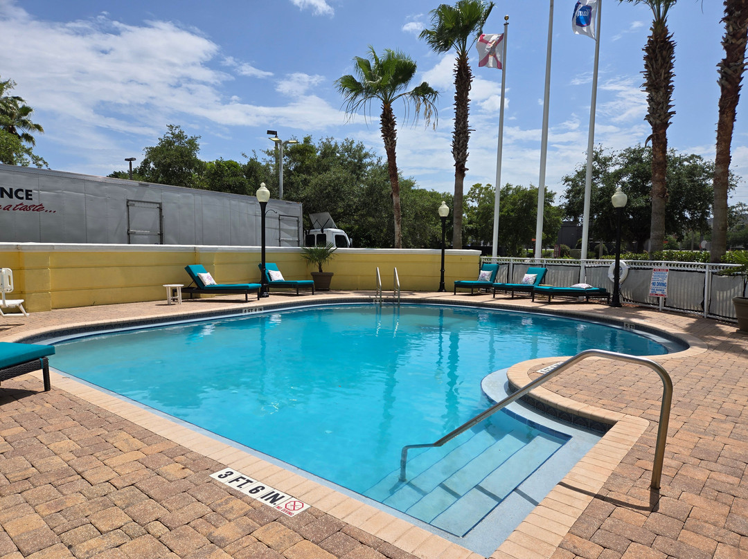 Hampton Inn & Suites By Hilton Jacksonville Deerwood Park主图