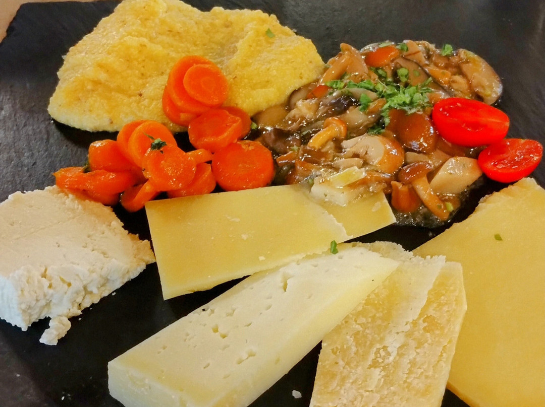 Rifugio Valmaron主图