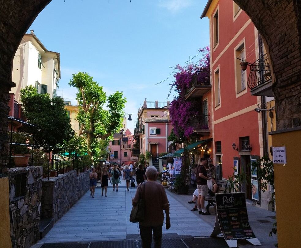 Scoglio di Monterosso-滨海蒙特罗梭必去景点
