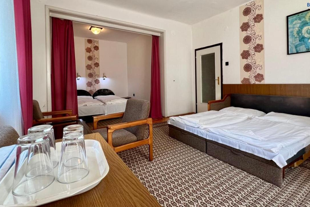 Pension Siraly