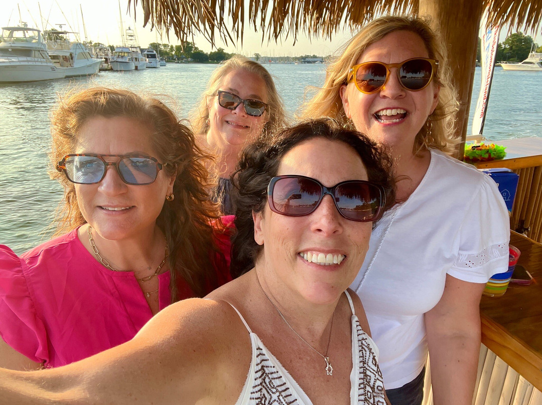 Cruisin Tikis Solomons Island-Solomons必去景点