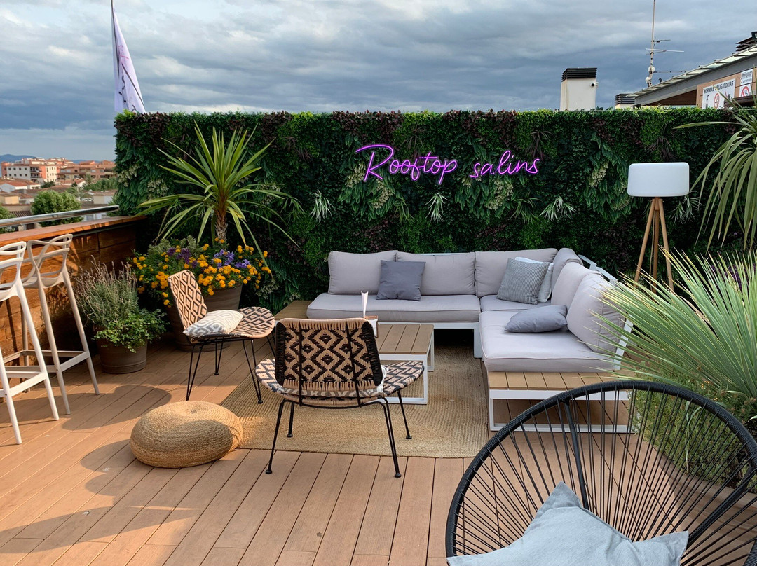 萨林斯港酒店主图