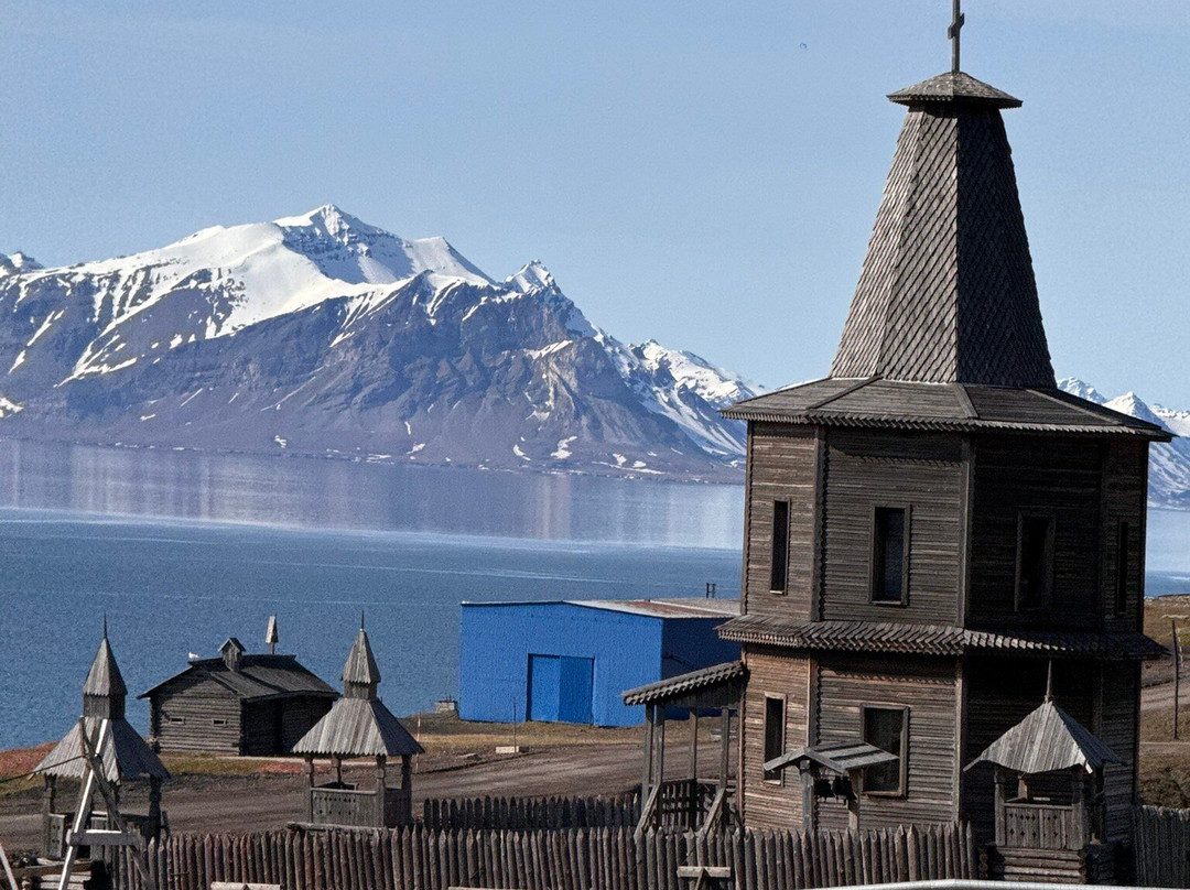 Grumant Arctic Travel Company-巴伦支小镇必去景点