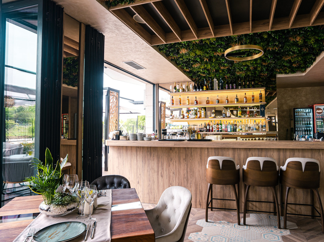 Restaurant Address