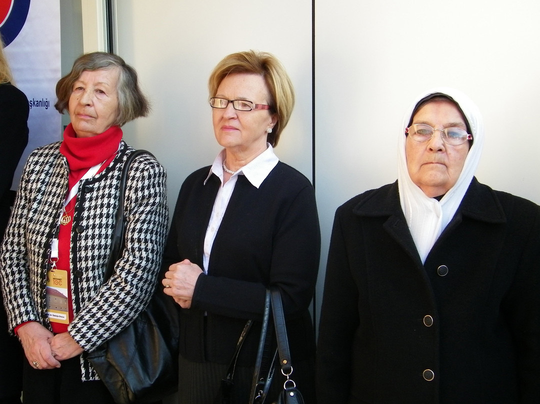 Rodna Kuca Alija Izetbegovica-Samac必去景点