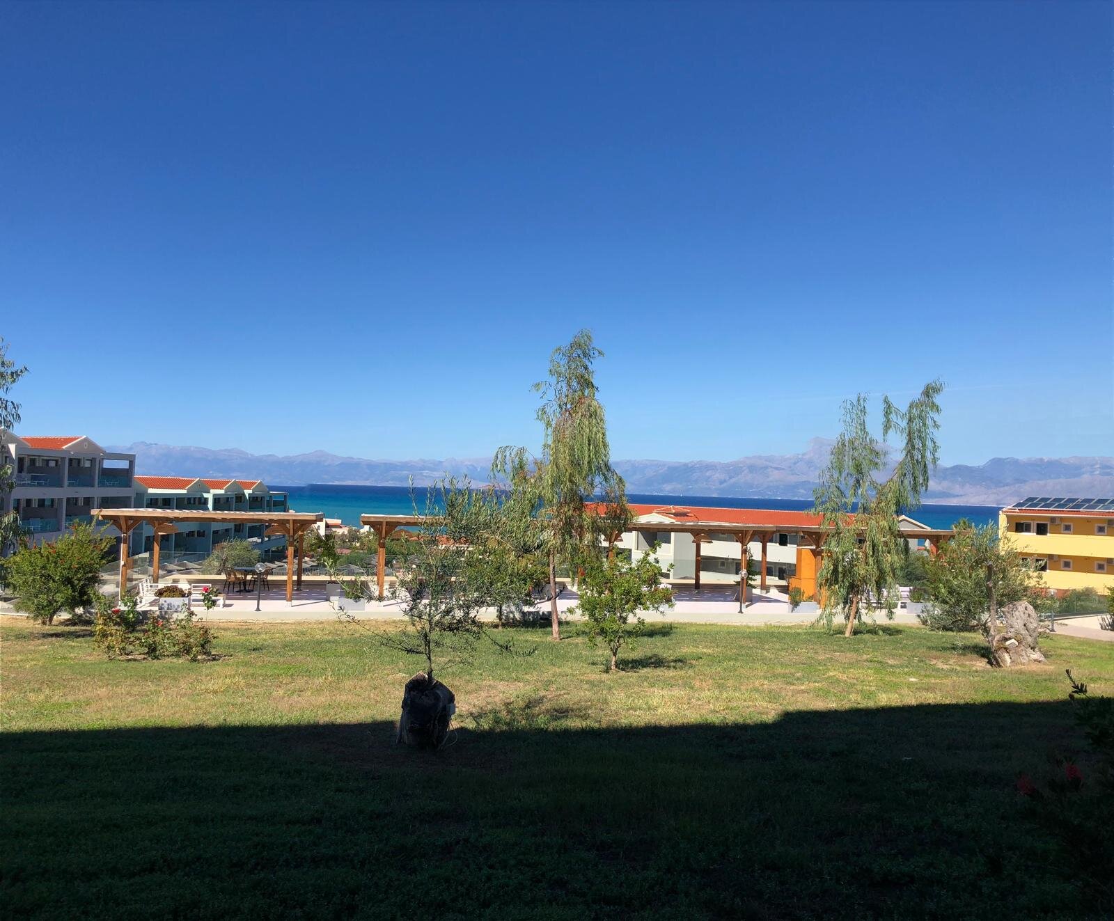 Robolla Beach Aparthotel-官方