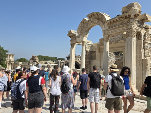 MAGNİFİCENT EPHESUS,THE HOUSE OF MARRY,TEMPLE OF ARTEMİS and NO Hidden Costs