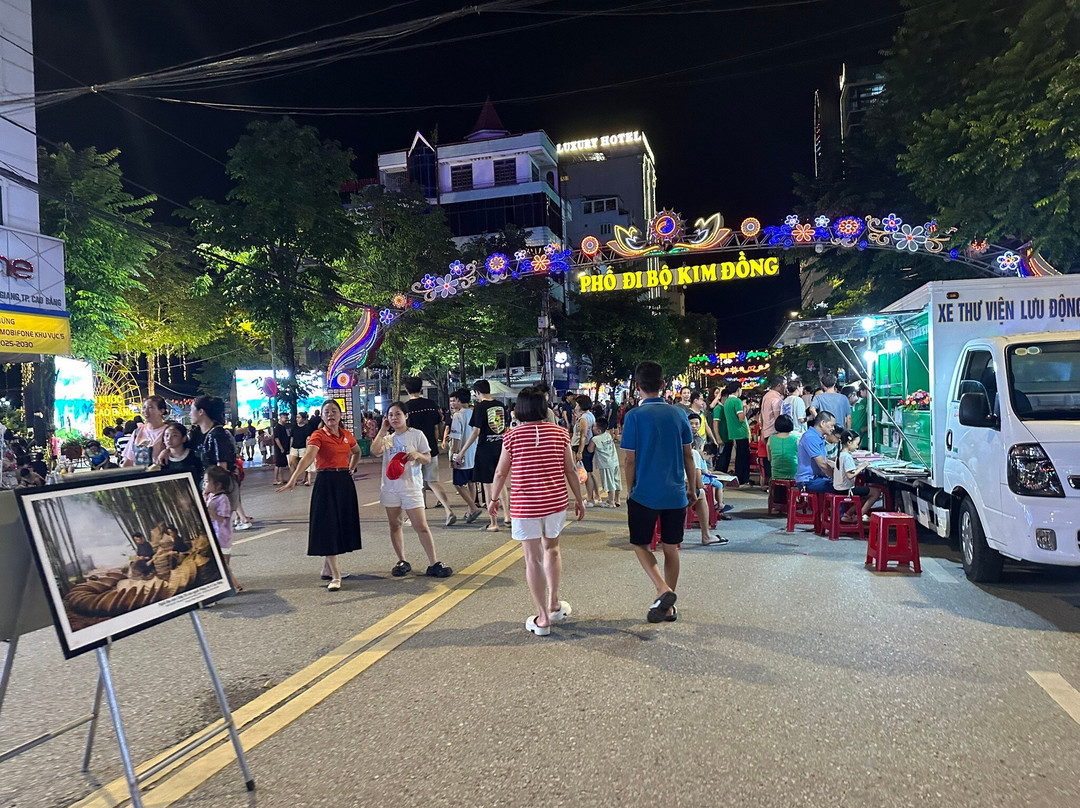 Kim Dong Walking Street