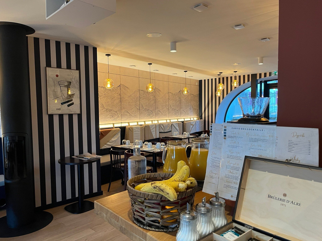 Hotel De La Marine主图