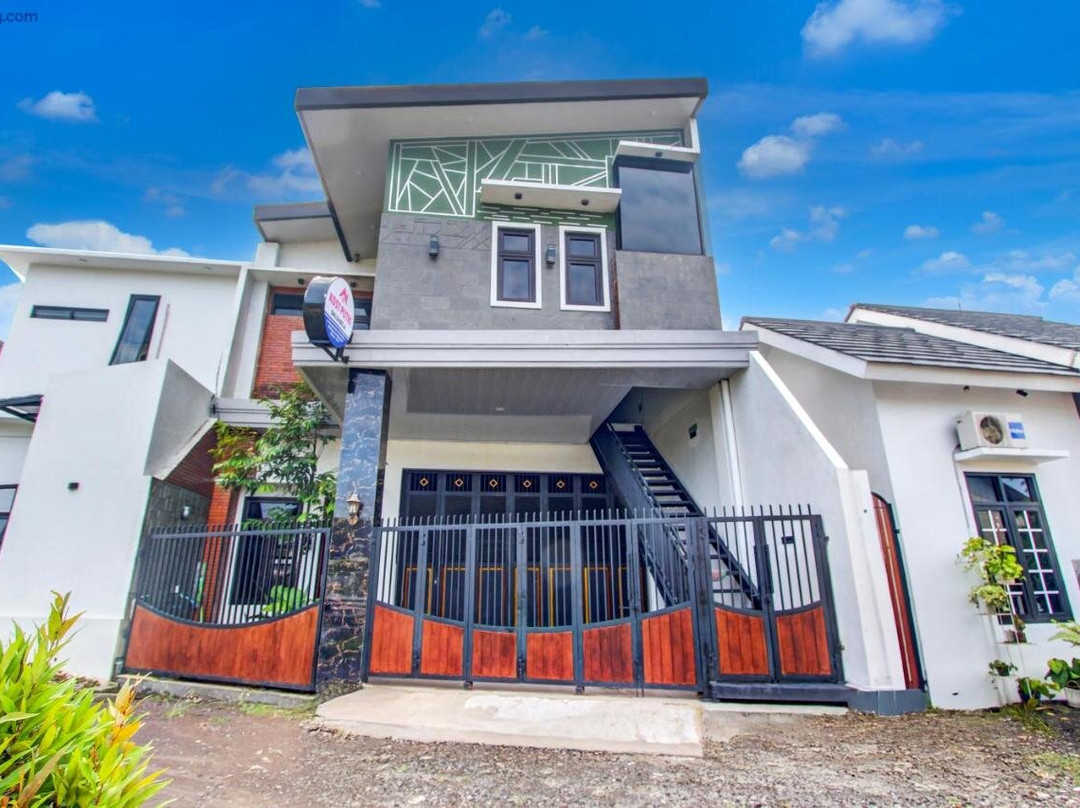 Oyo 94509 Salsabillah Homestay Syariah
