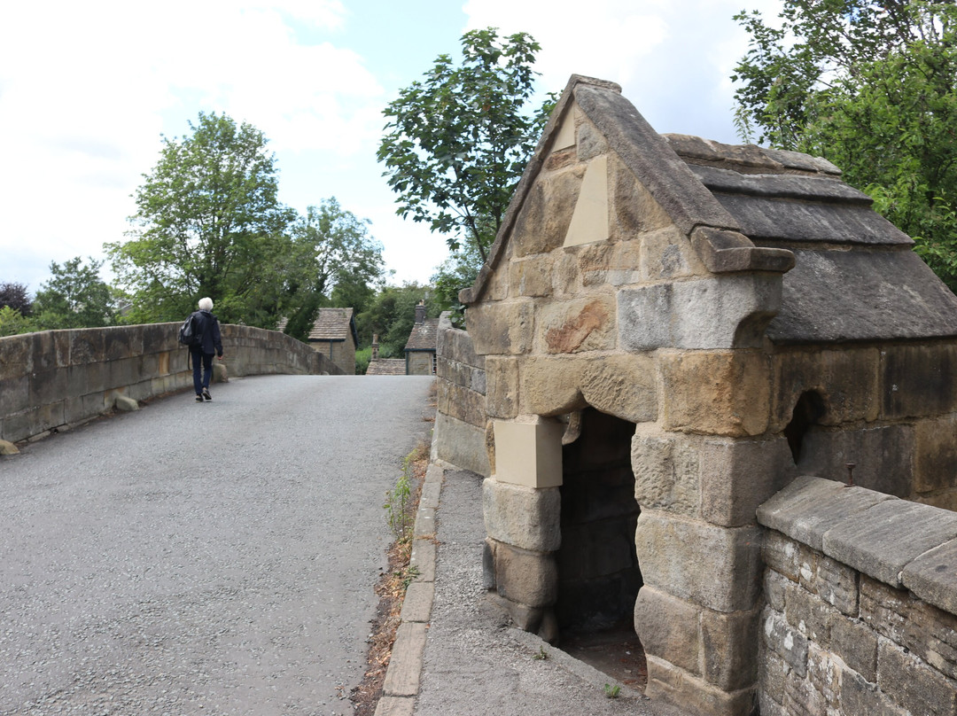 The Old Ford & Bridge in Baslow-巴斯洛必去景点