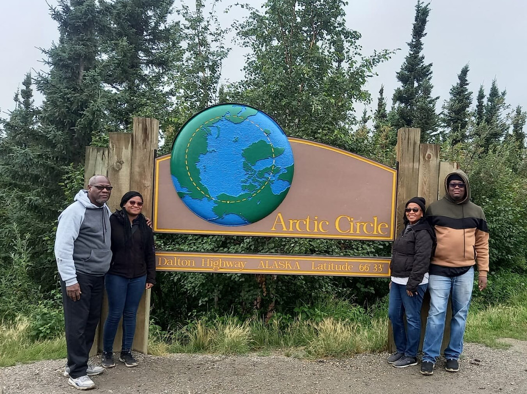 快捷假日费尔班克斯套房酒店主图