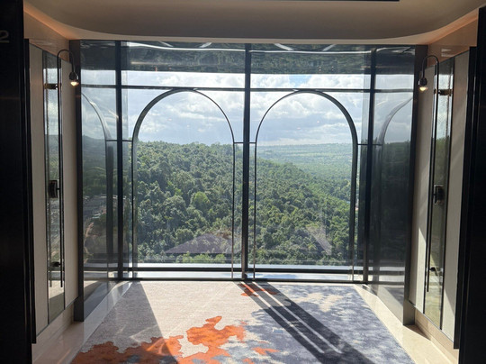 Arjuna Solitaire Hotel