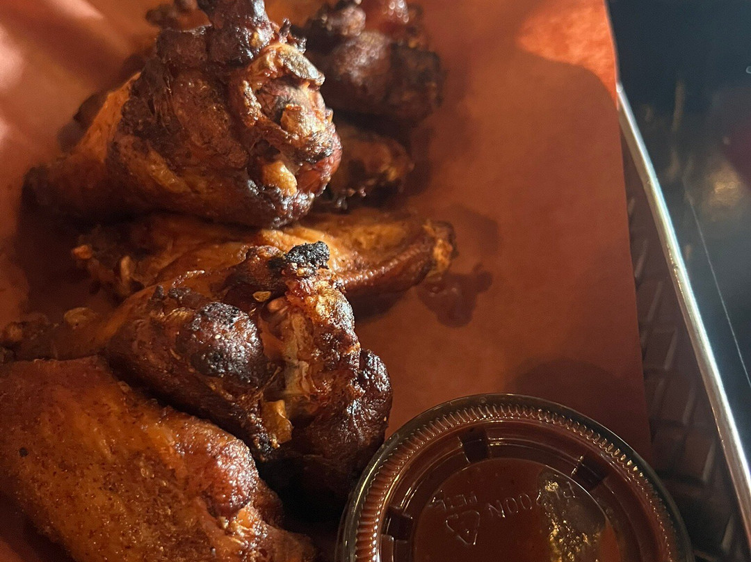 Moontime Smokin' Que