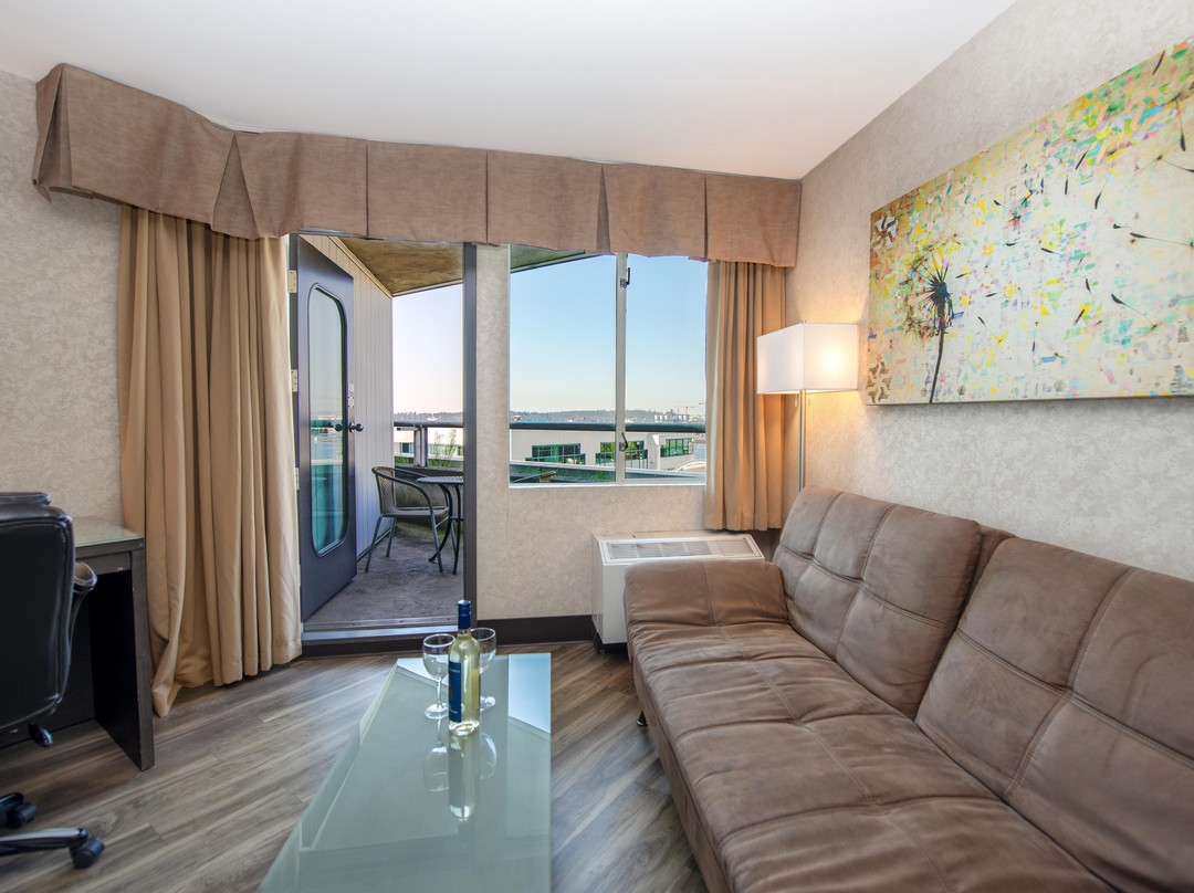 兰斯道码头酒店主图