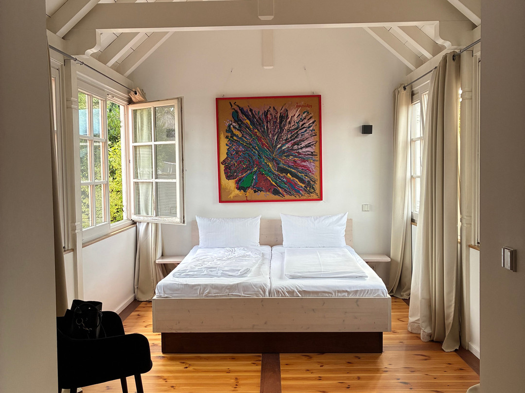 LoewenThor Hotel Hahn主图