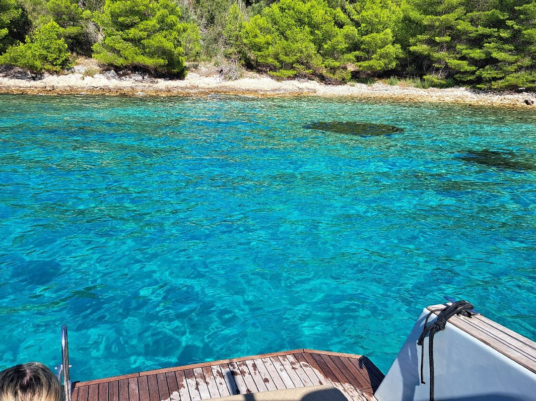 Island Travel Brac-苏佩塔尔必去景点