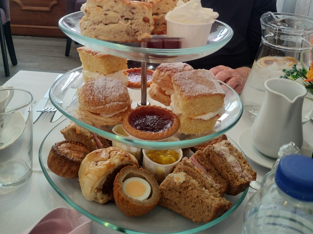 Oh Crumbs! Bakery, Cake & Sweet Shop