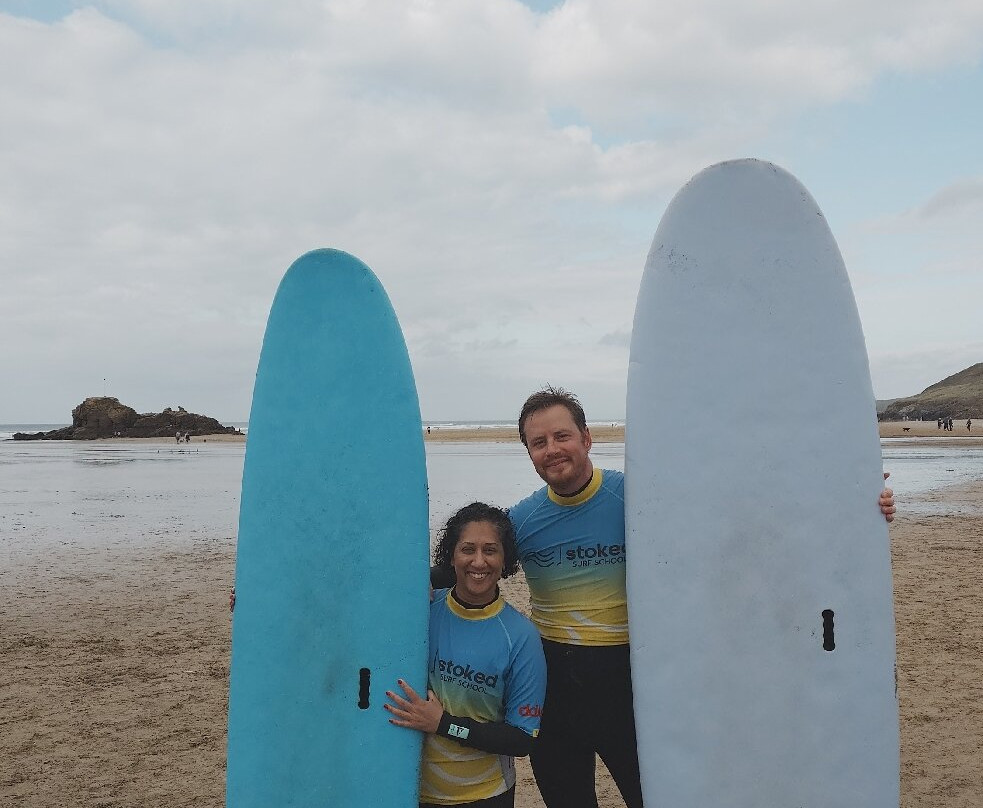 Stoked Surf School-佩伦波思必去景点