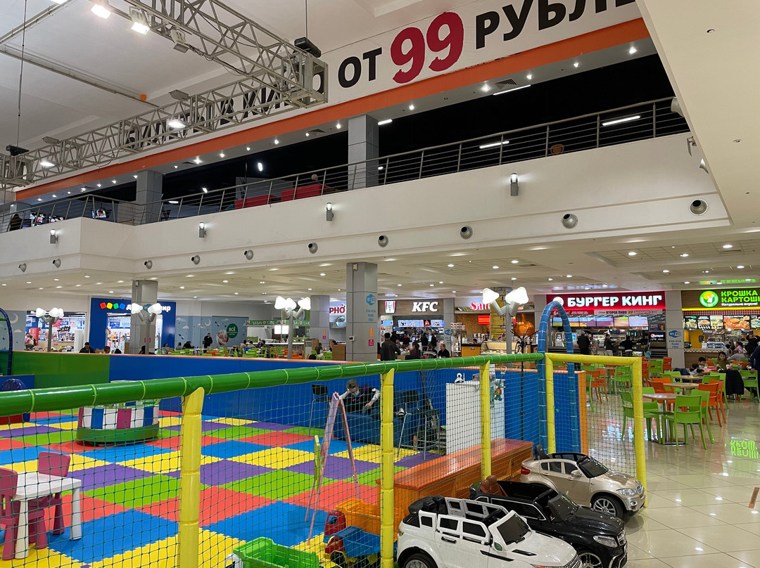XL Family Outlet-梅季希必去景点