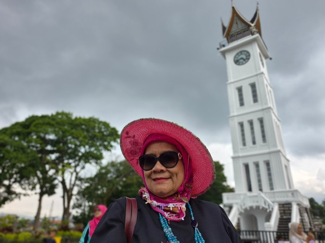 Bukittinggi Clock Tower-武吉丁宜必去景点