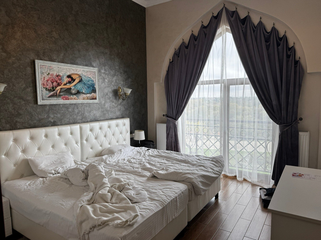 Staryy Bastion主图