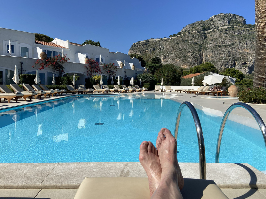 理肯雷特酒店主图