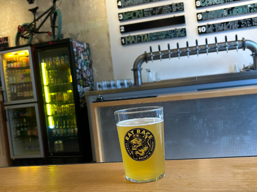 Rat Race Taproom主图