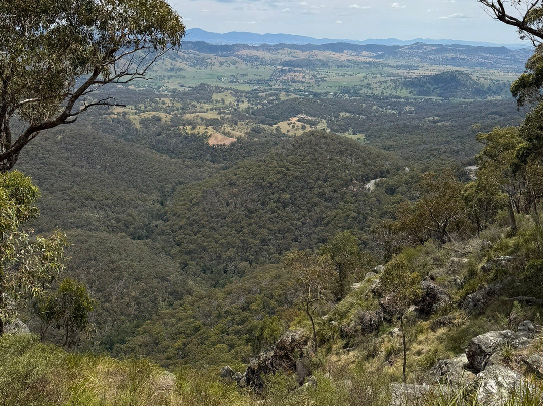Hanging Rock Lookout-Nundle必去景点