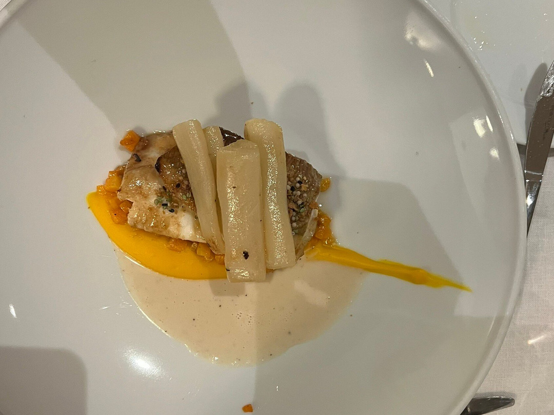 贝拉豪景园大酒店主图