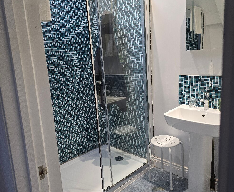 Alexandra Hotel主图