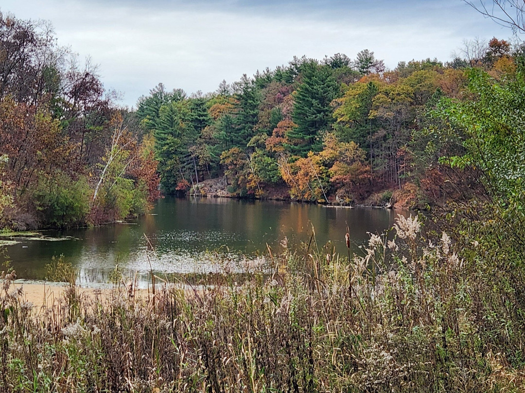 Stewart Lake County Park-Mount Horeb必去景点