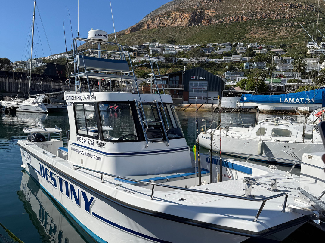 Cape Boat Charters-西门镇必去景点